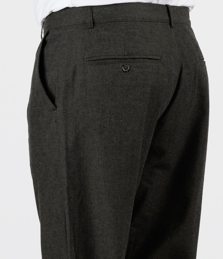 Universal Works: Military Chino, Luca Anzug