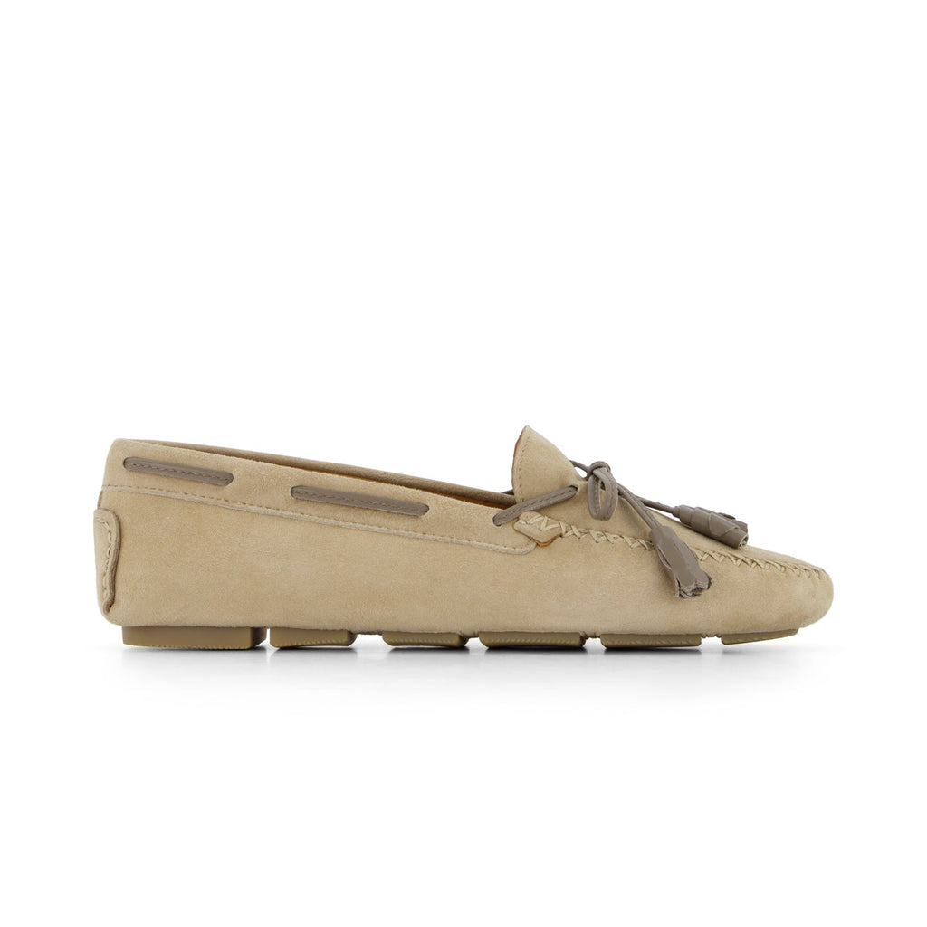 ELODIE Powder Ziege mit Taupe Schleife – Femininer Loafer mit Schleifendetail | Pavone Zürich